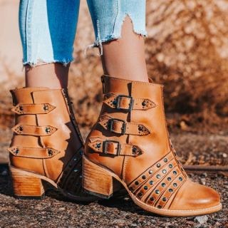 FREEBIRD | WOMEN'S CITADEL-TAUPE | STYLISH OUTLET