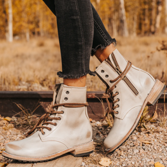 FREEBIRD | WOMEN'S MANCHESTER-TAUPE DISTRESSED | STYLISH OUTLET