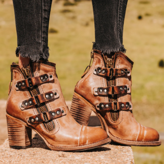 FREEBIRD | WOMEN'S BECKETT-TAUPE | STYLISH OUTLET