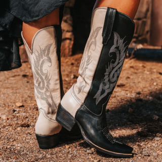 FREEBIRD | WOMEN'S WOODLAND-BLACK/WHITE MULTI | STYLISH OUTLET