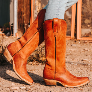 FREEBIRD | WOMEN'S WOODLAND-RUST SUEDE | STYLISH OUTLET