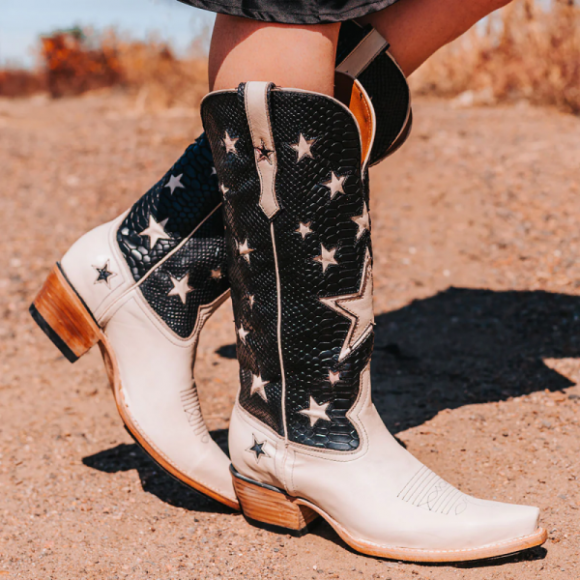 FREEBIRD | WOMEN'S STARZZ-BLACK | STYLISH OUTLET