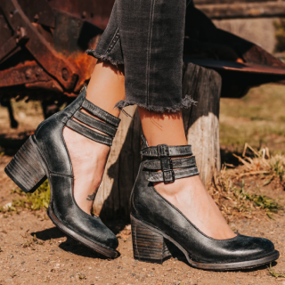 FREEBIRD | WOMEN'S RANDI-BLACK LEATHER | STYLISH OUTLET