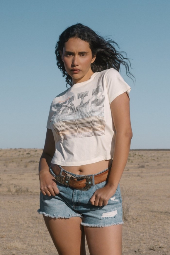 Promotion Idyllwind Women's Y'all Embellished Short Sleeve Cropped Graphic Tee | Ivory Promotion Idyllwind Women's Y'all Embellished Short Sleeve Cropped Graphic Tee | Ivory