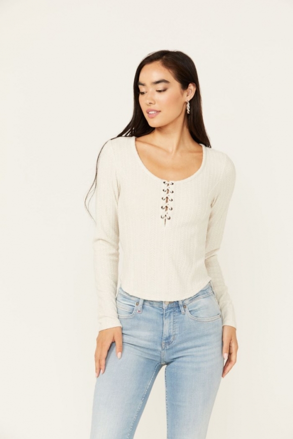 Promotion Idyllwind Women's Hummingbird Tie Front Long Sleeve Top | Stone Promotion Idyllwind Women's Hummingbird Tie Front Long Sleeve Top | Stone