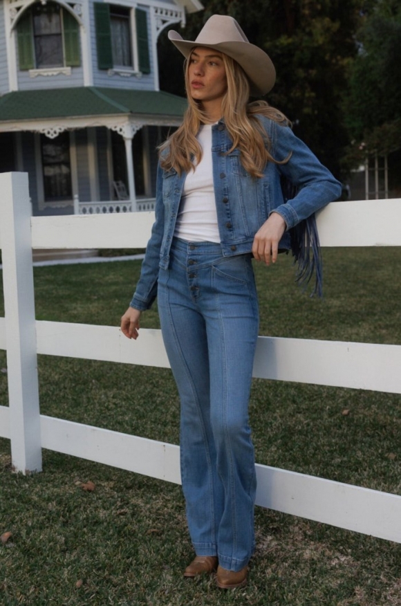 Promotion Idyllwind Women's Medium Wash Outlaw High Rise Super Flare Stretch Denim Jeans | Medium Wash