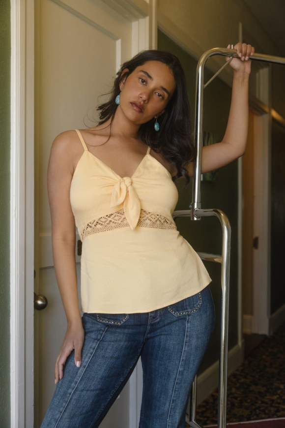 Promotion Idyllwind Women's Lace Inset Tie-Front Cami | Yellow