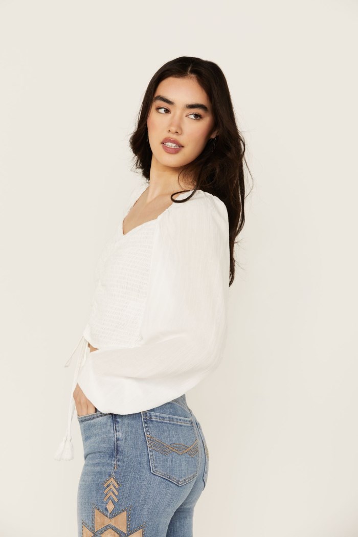 Promotion Idyllwind Women's Lena Smocked Long Sleeve Cropped Blouse | Ivory