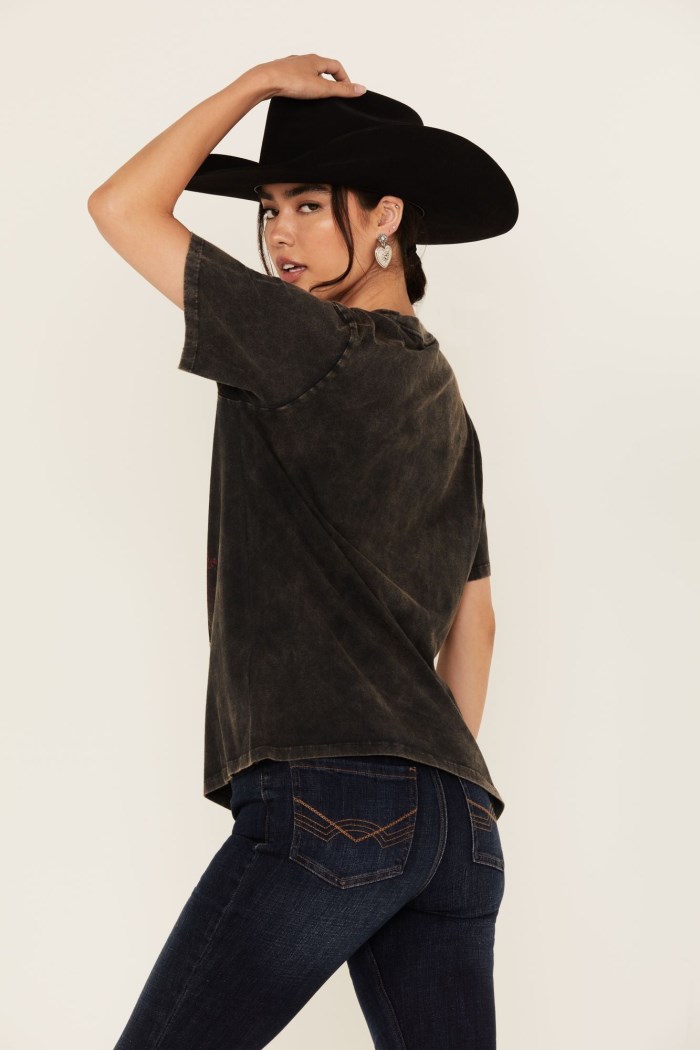 Promotion Idyllwind Women's Ride 'Em Cowgirl Short Sleeve Graphic Tee | Black