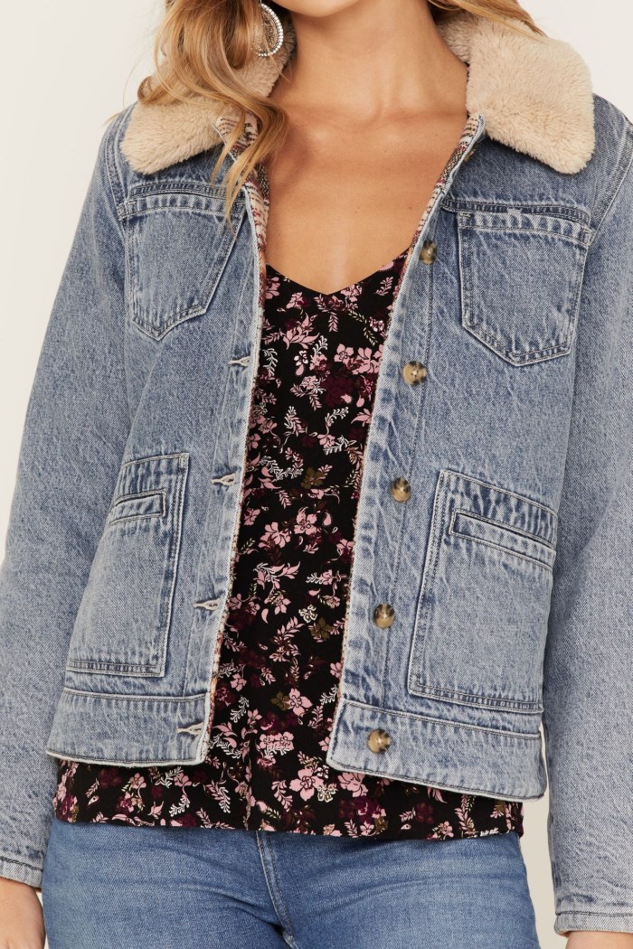 Promotion Idyllwind Women's Light Wash Reversible Sherpa Blanket Denim Jacket | Light Wash