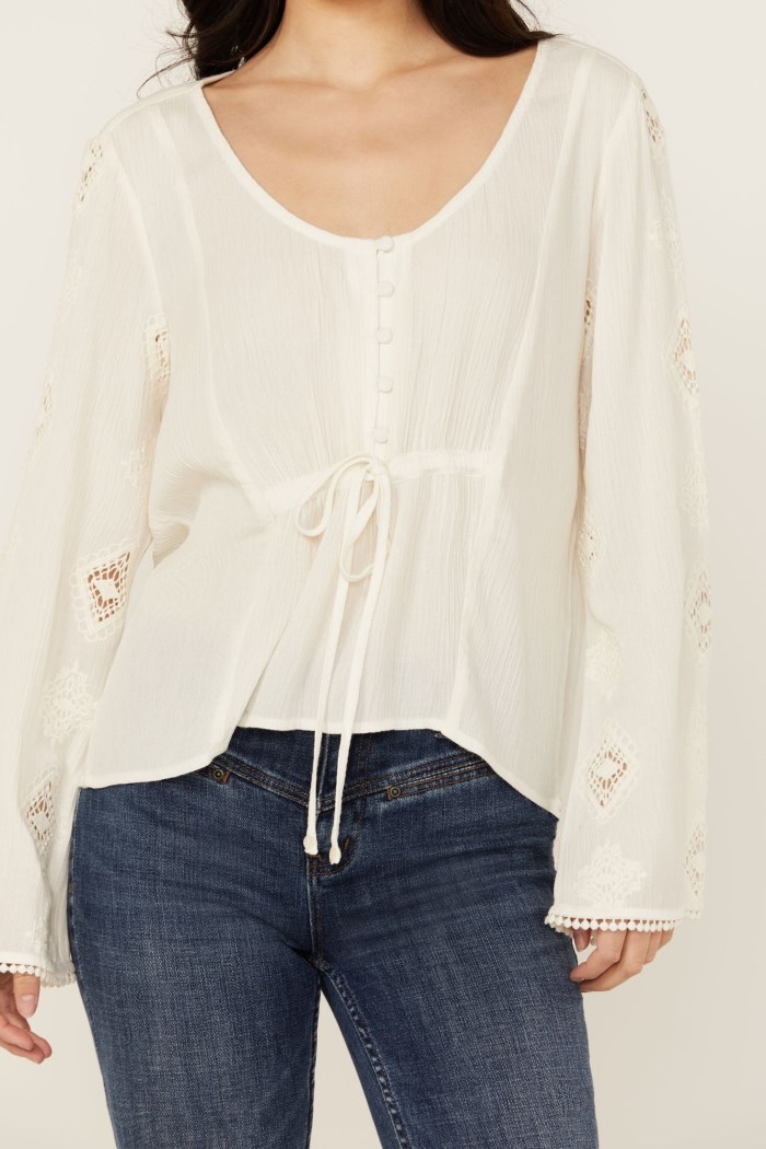 Promotion Idyllwind Women's Sharondale Button-Down Embroidered Bell Sleeve Top | Ivory