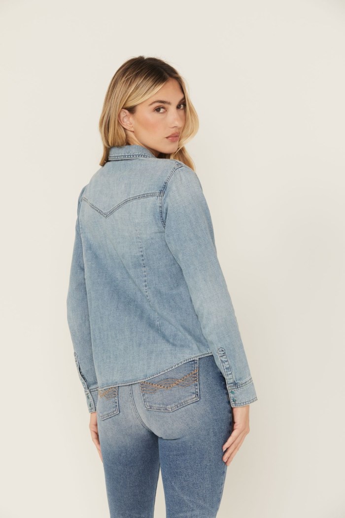 Promotion Idyllwind Women's Medium Wash Long Sleeve Snap Denim Shirt | Light Wash