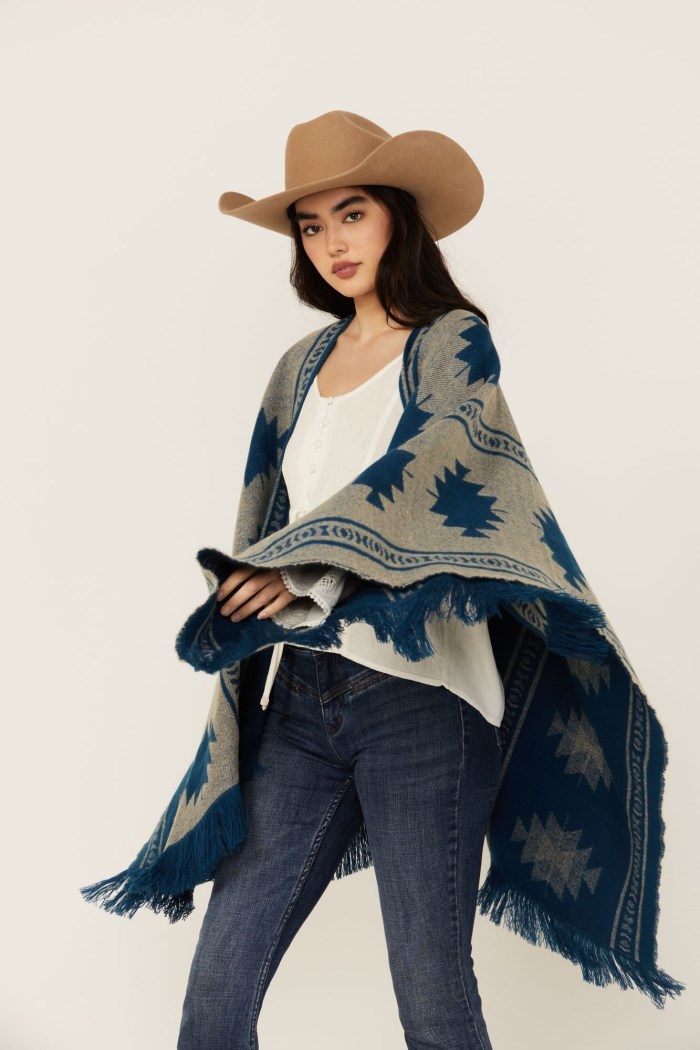 Promotion Idyllwind Women's Fesslers Reversible Shawl | Indigo