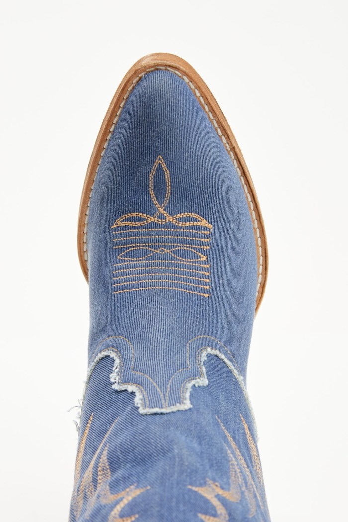 Promotion Idyllwind Women's Charmed Life Denim Western Boots - Round Toe | Blue