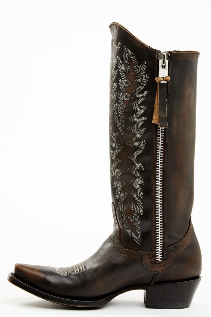 Promotion Idyllwind Women's Latigo Side Zip Distressed Tall Western Boot - Snip Toe | Brown